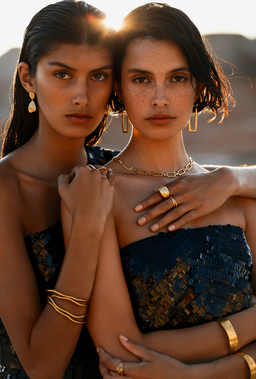 BOTANICA BANGLE (18K GOLD PLATED)