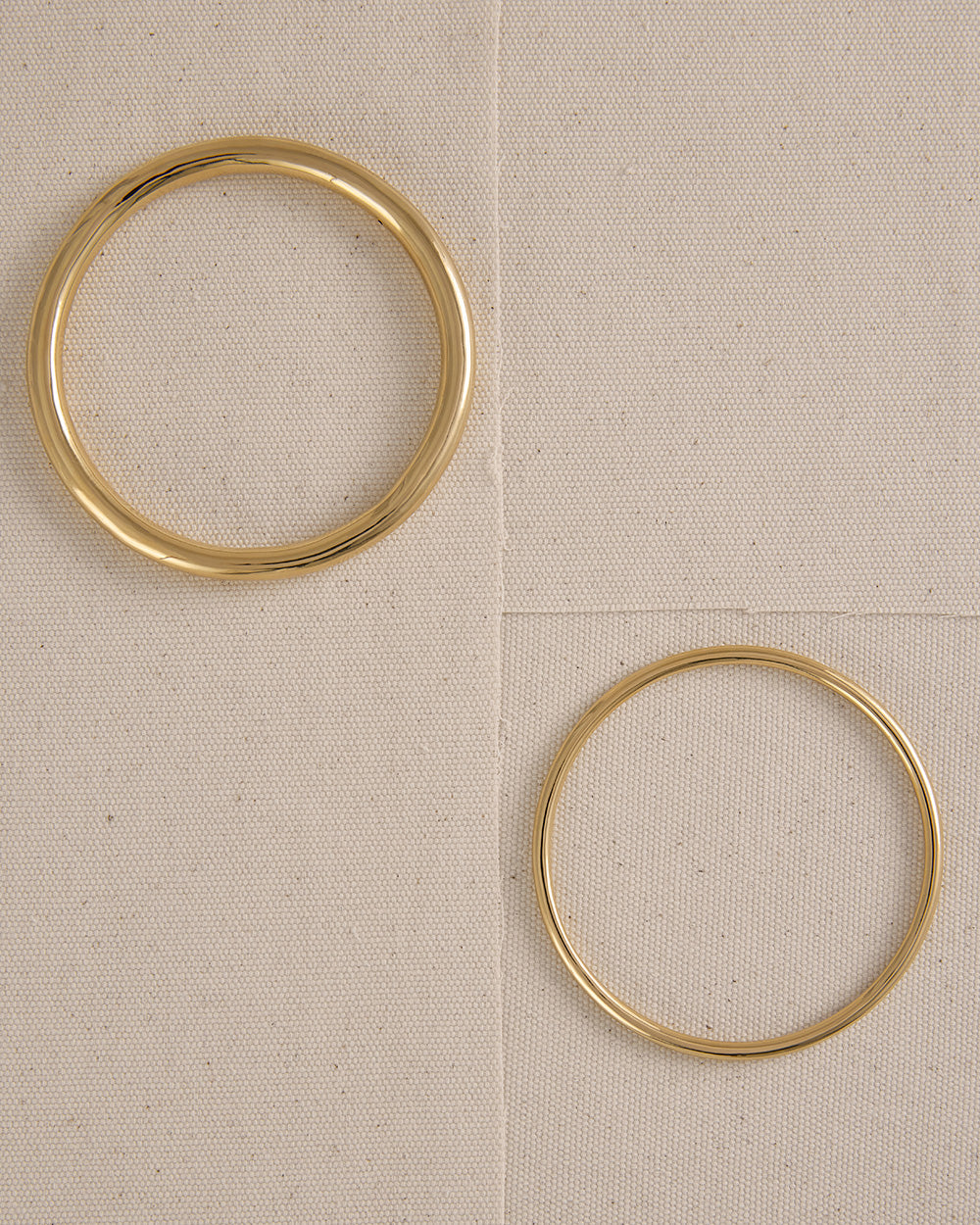 WITHIN MOTION TUBE BANGLE (18K GOLD PLATED)