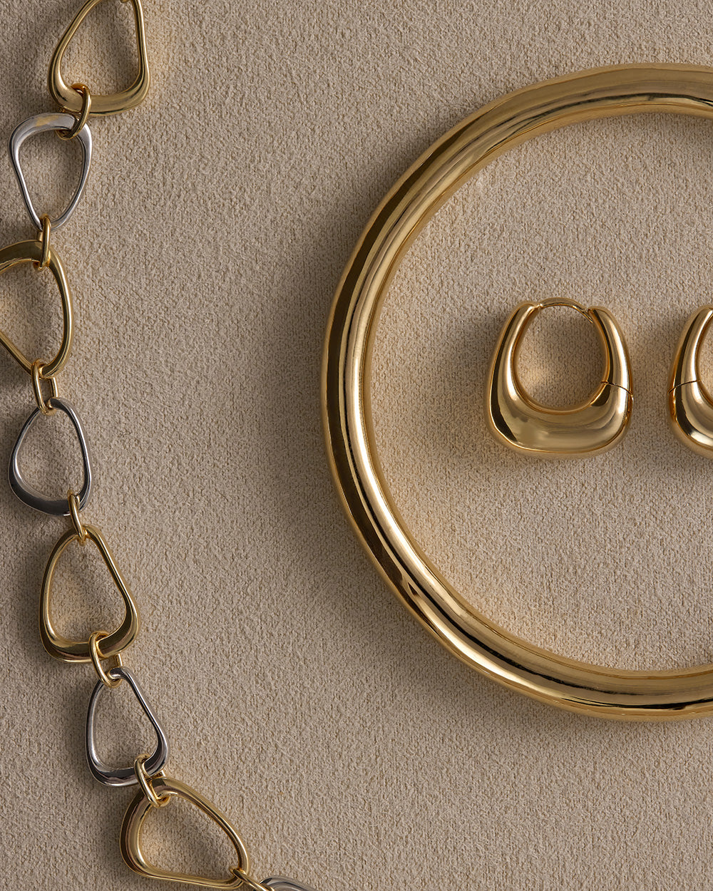 WITHIN MOTION TUBE BANGLE (18K GOLD PLATED)