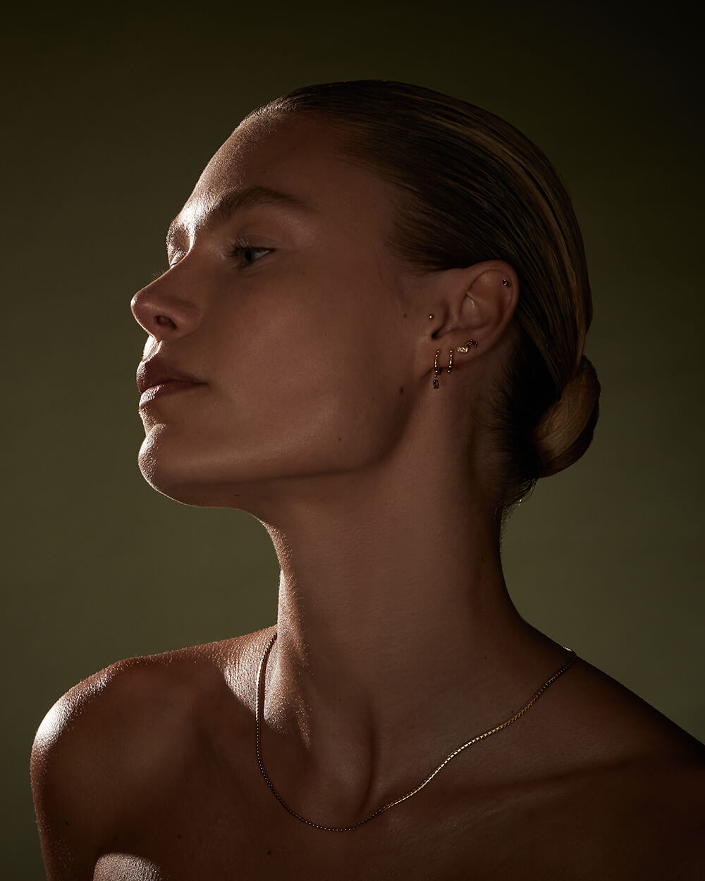 DECO SMOKEY QUARTZ HOOPS (18K GOLD PLATED) - IMAGE 2