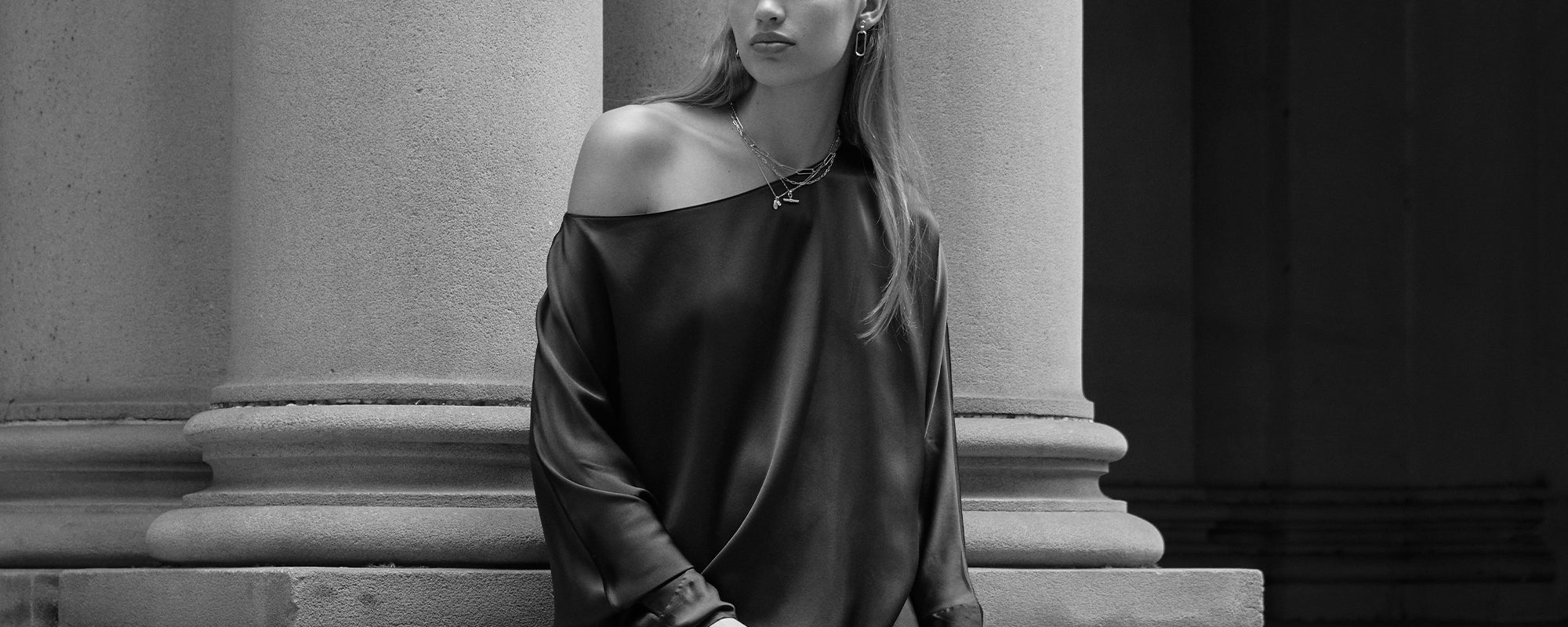 Jewellery To Pair With A Classic Black Dress KIRSTIN ASH (Australia) Jewellery To Pair With A Classic Black Dress KIRSTIN ASH (Australia)