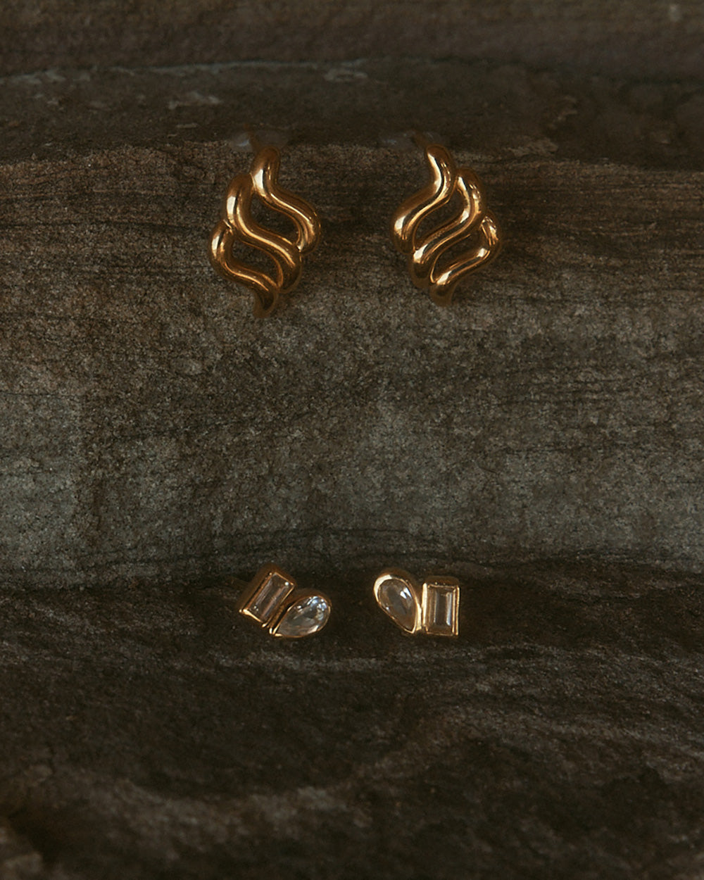 ARISE OVERSIZED STUDS (18K GOLD PLATED)