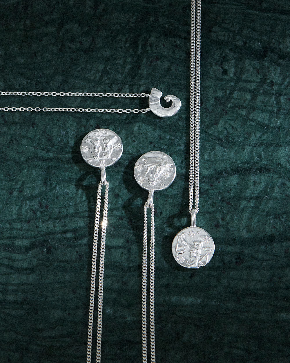 LIBRA PETITE ZODIAC (STERLING SILVER)