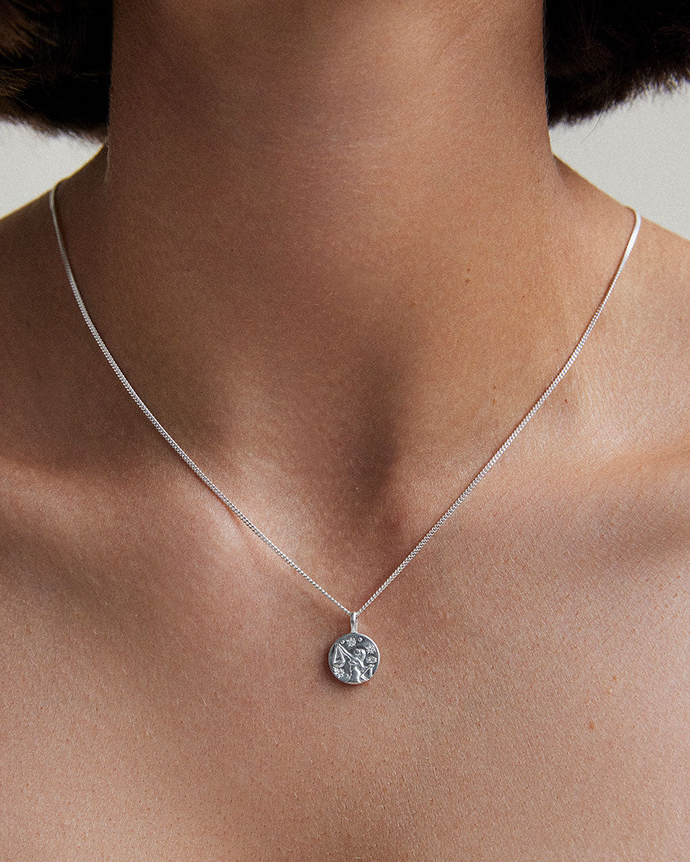 LIBRA PETITE ZODIAC (STERLING SILVER)