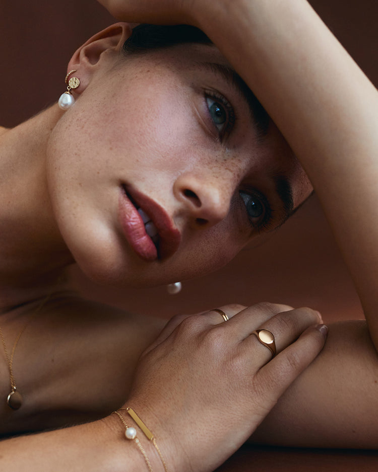 CLASSIC SIGNET RING (9K GOLD) IMAGE 3