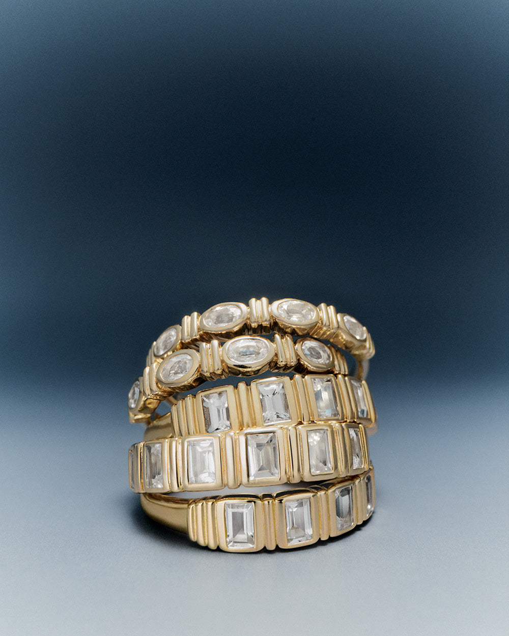 ELYSIUM BAGUETTE SAPPHIRE RING (GOLD)