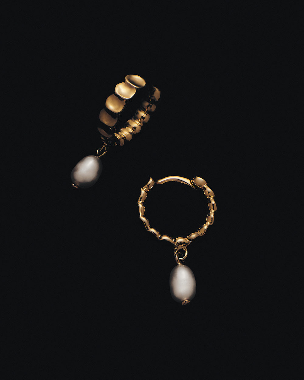 VACATION FINE HOOPS (9K GOLD)