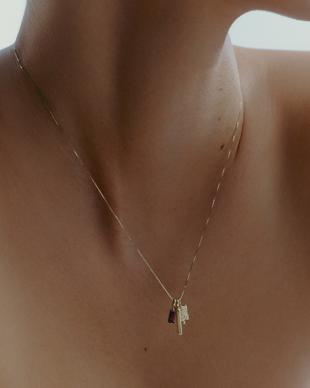 ALCHEMY BAR CHARM (9K GOLD)