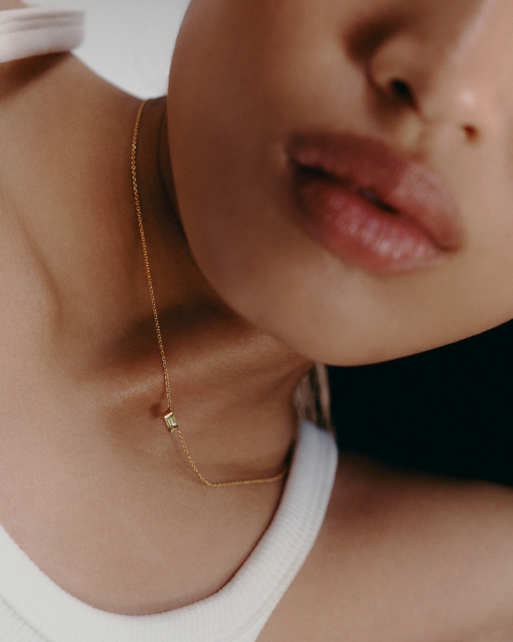 BAGUETTE BIRTHSTONE NECKLACE (18K GOLD VERMEIL)