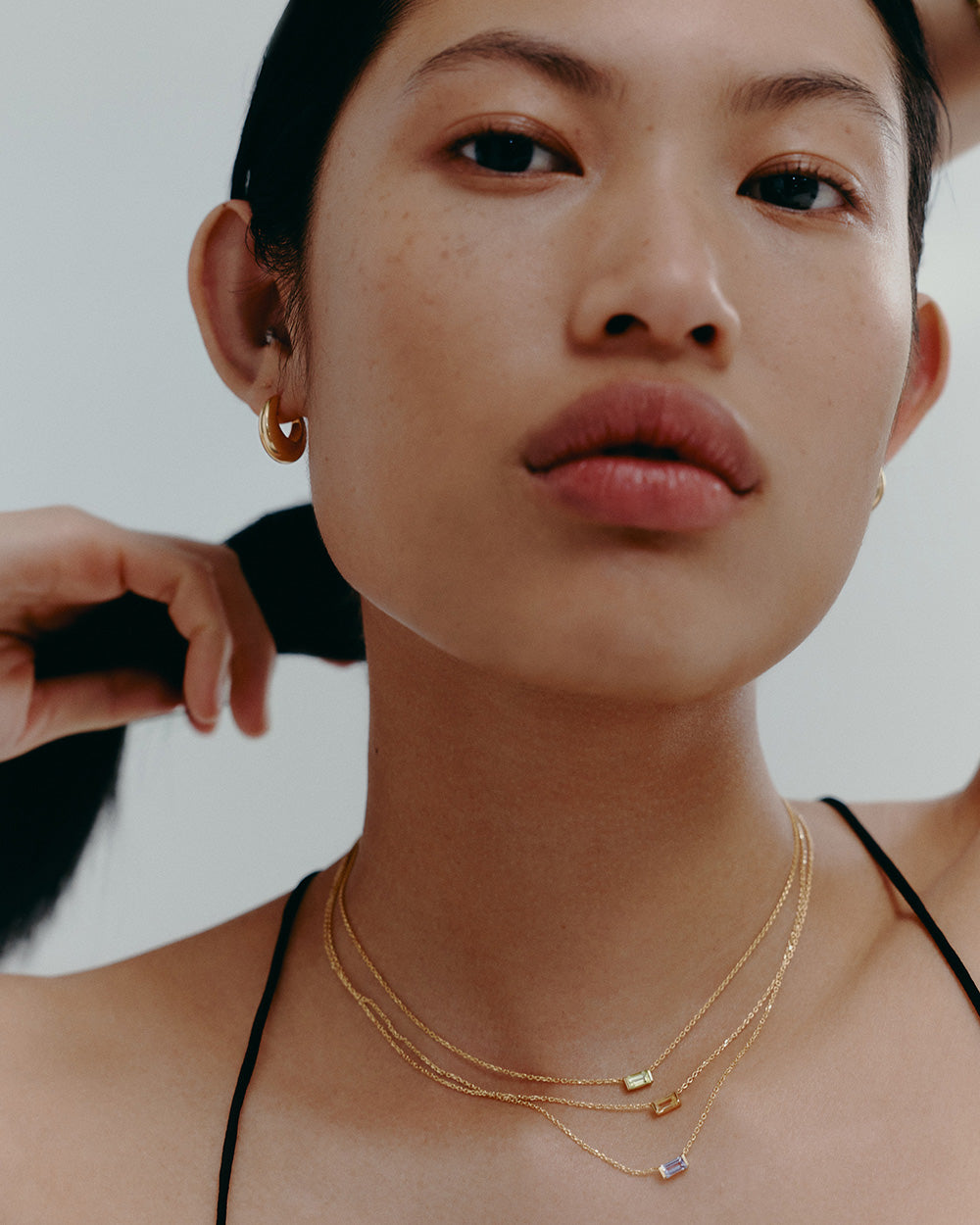 BAGUETTE BIRTHSTONE NECKLACE (18K GOLD VERMEIL)
