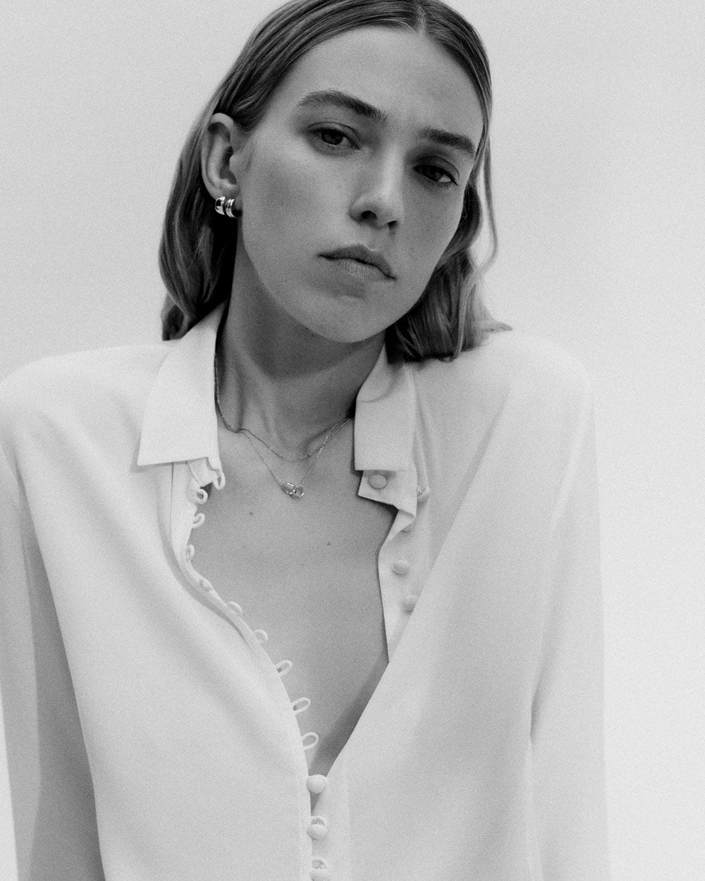 VERA HOOPS (STERLING SILVER)