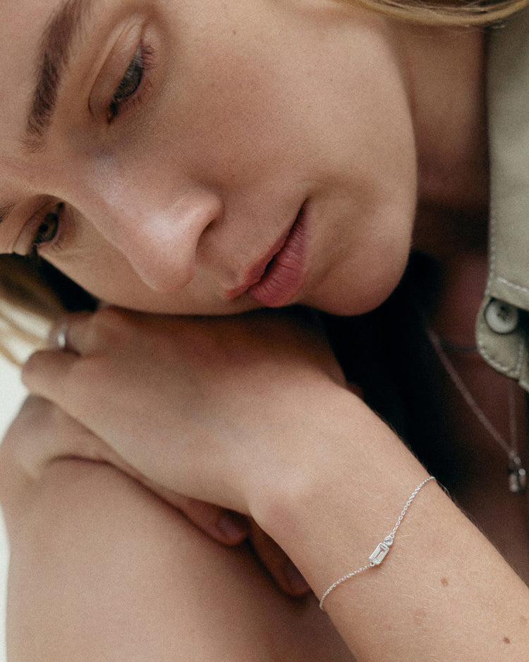 VANTAGE TOPAZ BRACELET (STERLING SILVER)