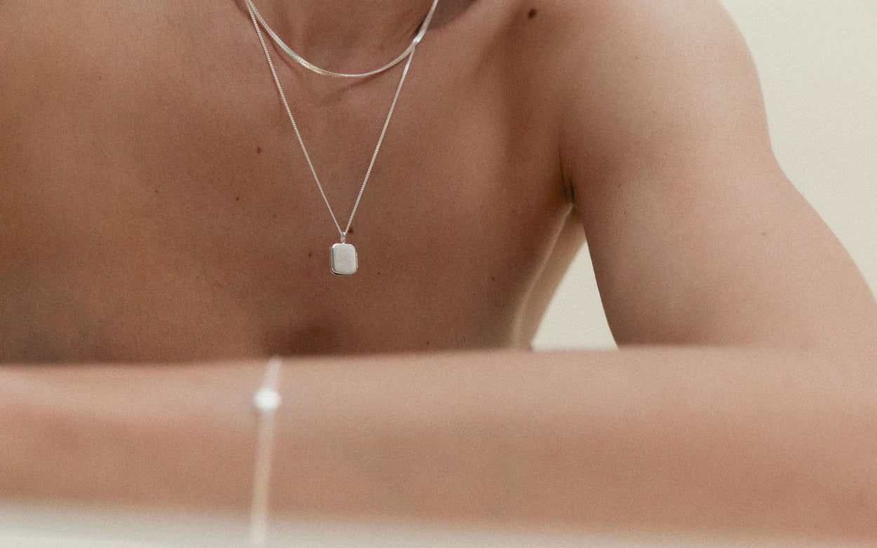 VERA LOCKET (STERLING SILVER)