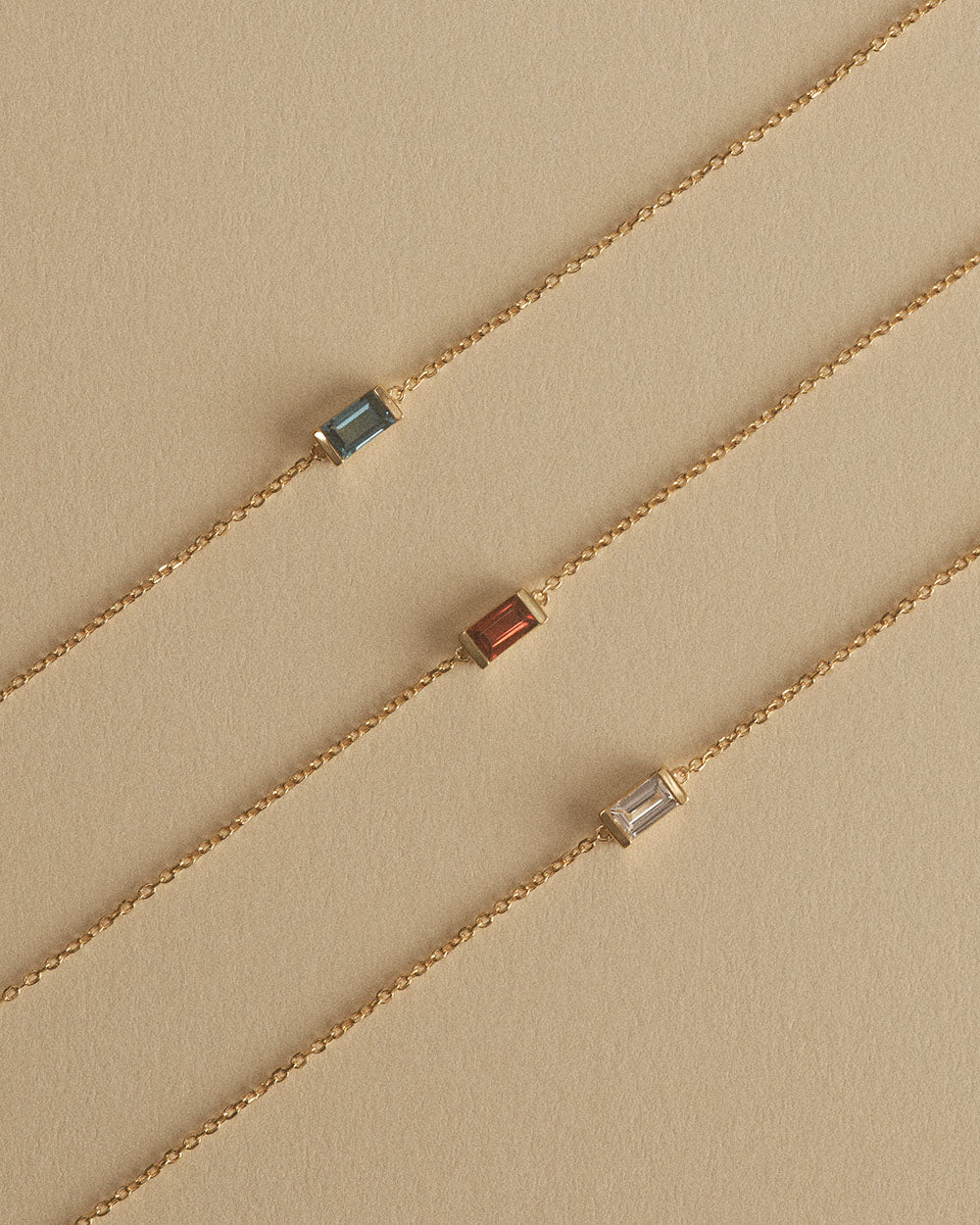 BAGUETTE BIRTHSTONE BRACELET (18K GOLD VERMEIL)