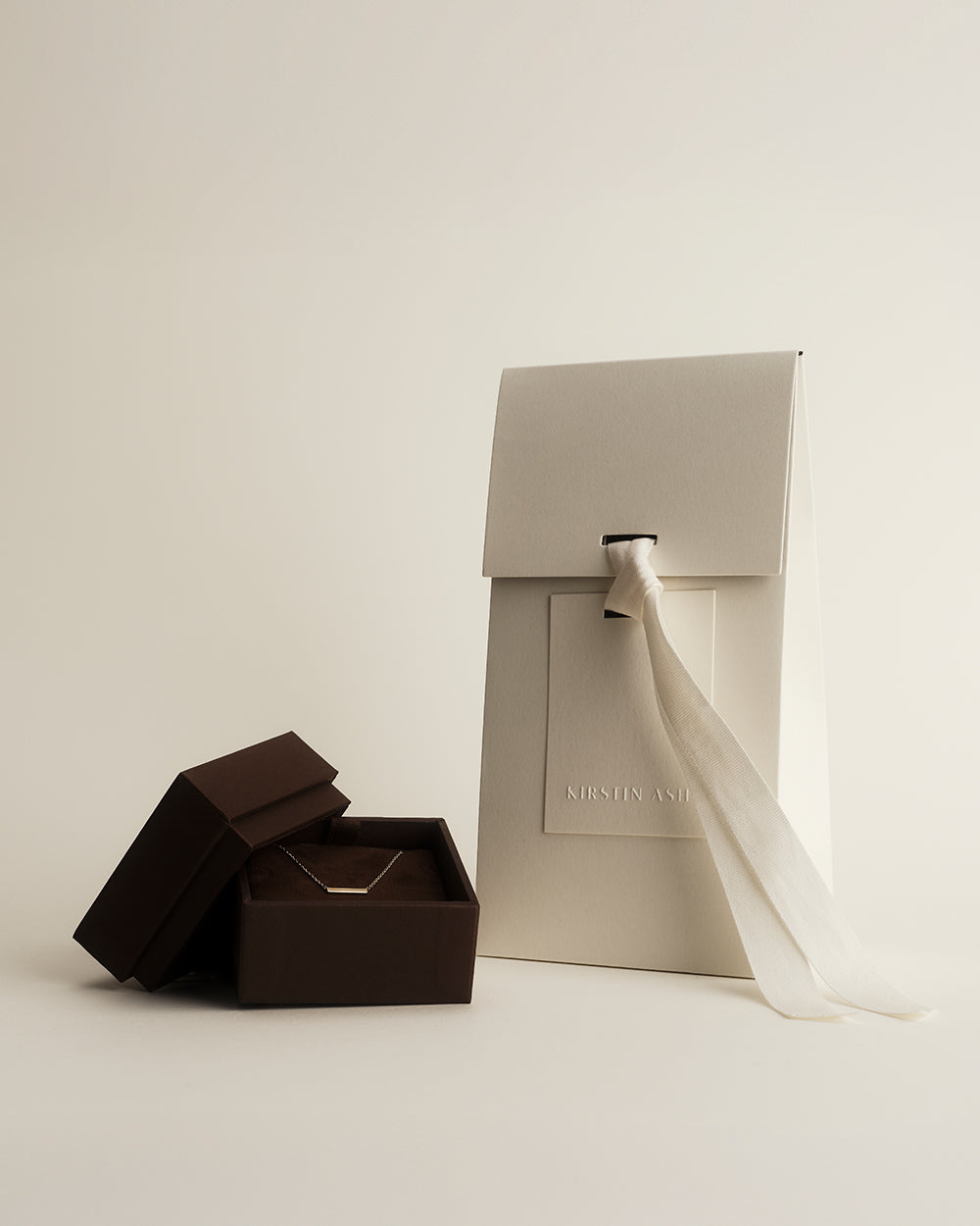 SIGNATURE HOLIDAY WRAP