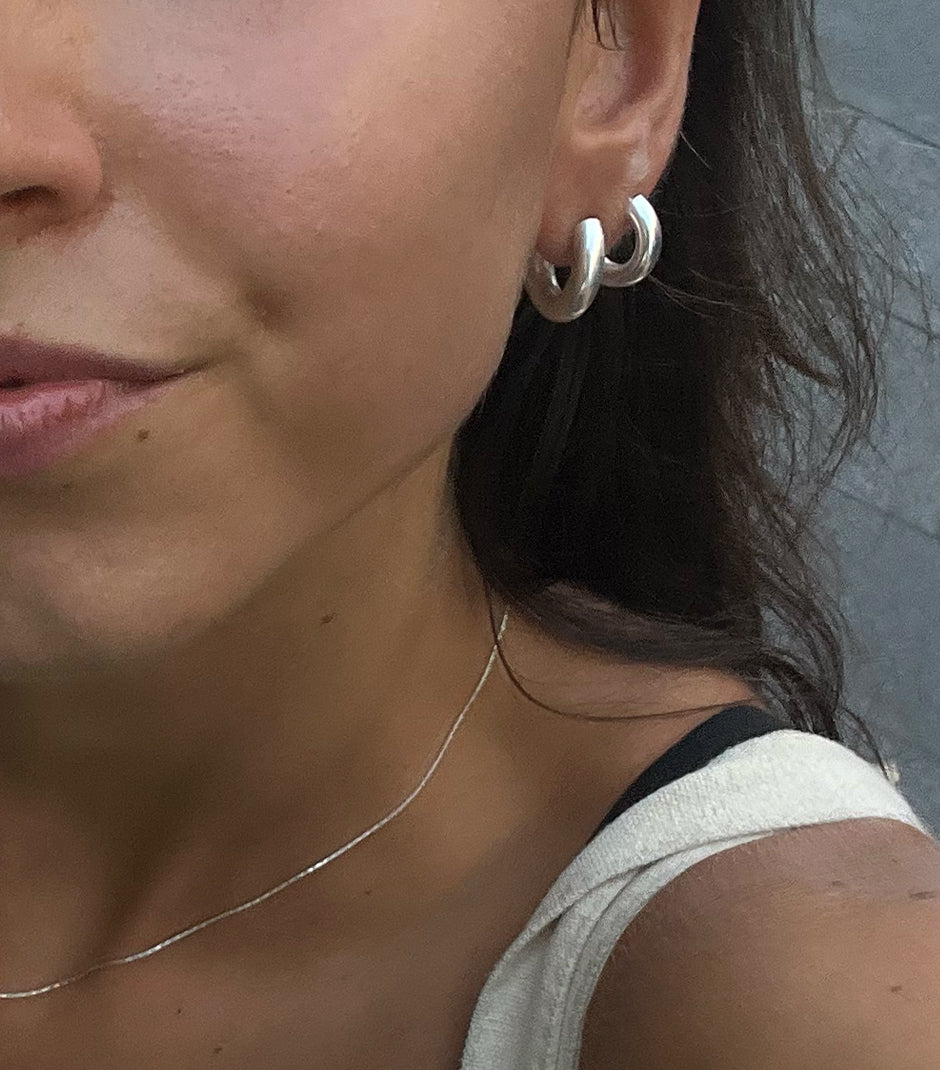 How to Stack Earrings: A Guide to Effortlessly Stylish Ears – KIRSTIN ...