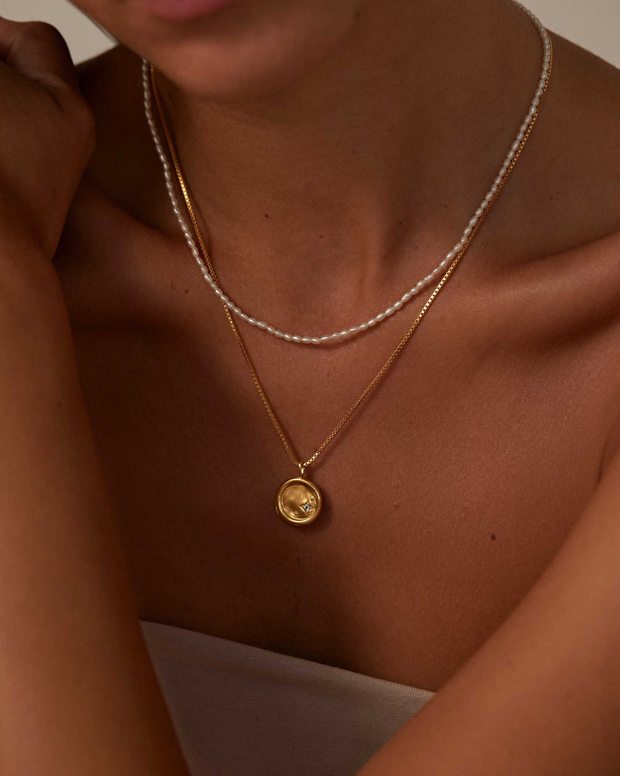 MOONRISE NECKLACE (18K GOLD VERMEIL)